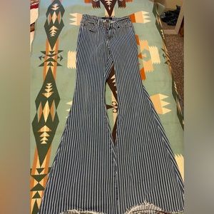 Judy Blue Bell Bottoms